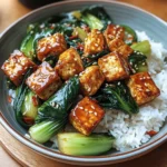 Gebratener Pak Choi mit knusprigem Tofu und Reis